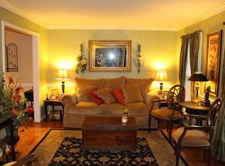 8308 Timber Brook Ln, Springfield, VA 22153