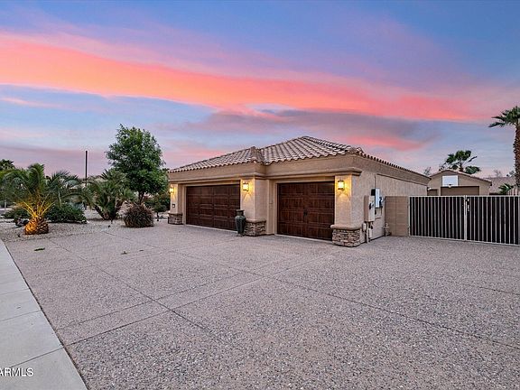 3rd image of 209 W FLAGSTONE Place
