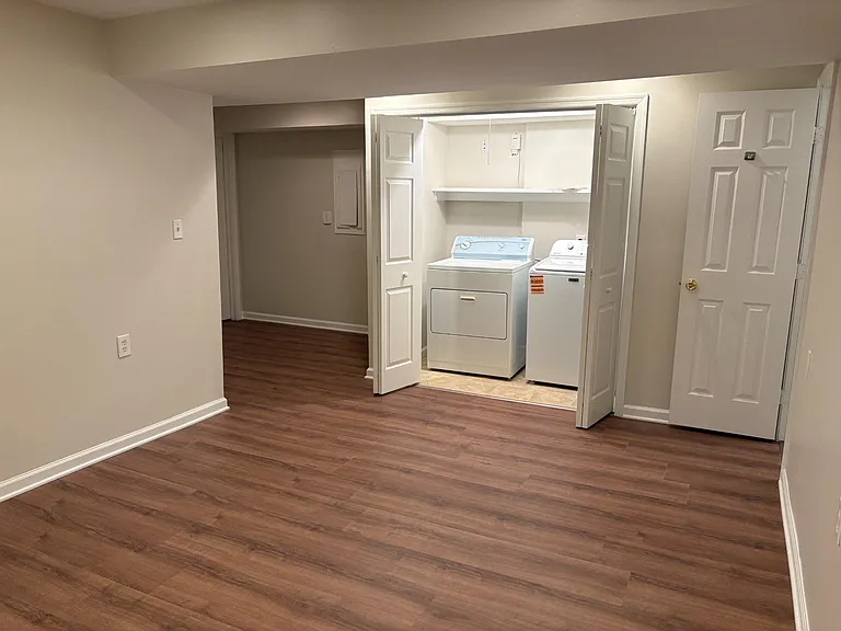 4305 Pleasant Valley Rd — Photo 16