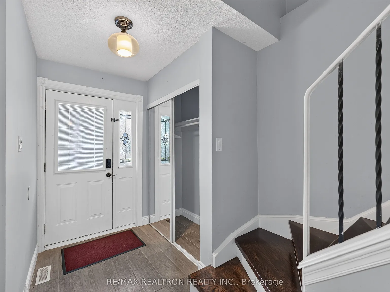 5 bed, $3,300 — Photo 4