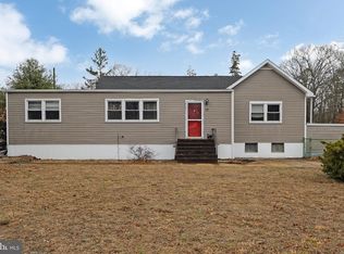 15 Spring St, Pine Hill, NJ 08021