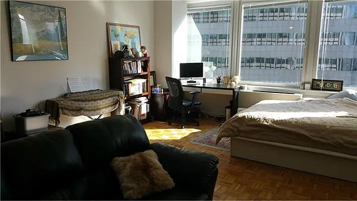 Rented by Kian Realty | media 18