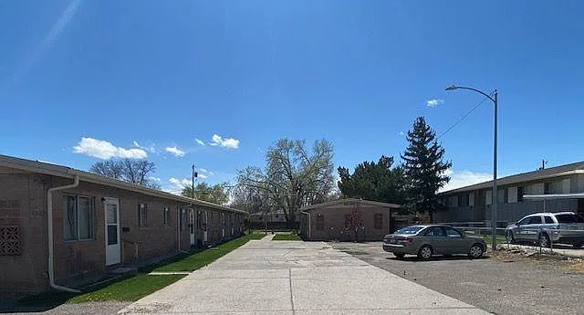 1 bed, 1.0 bath, 500 sqft, $825 — Photo 1
