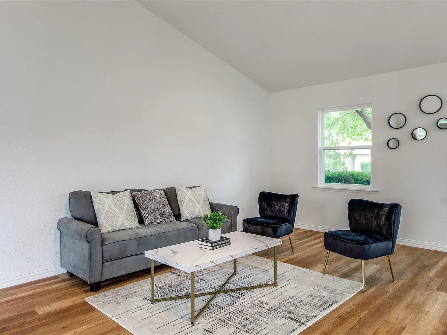 2605 Western Dr — Photo 4