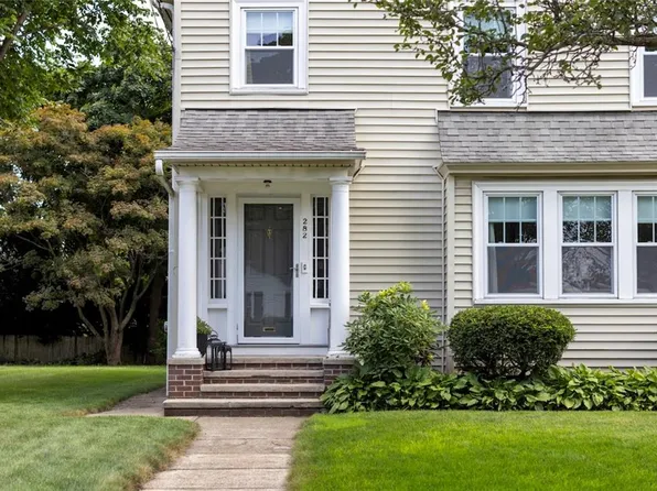 282 Wilson Ave, Rumford, RI 02916