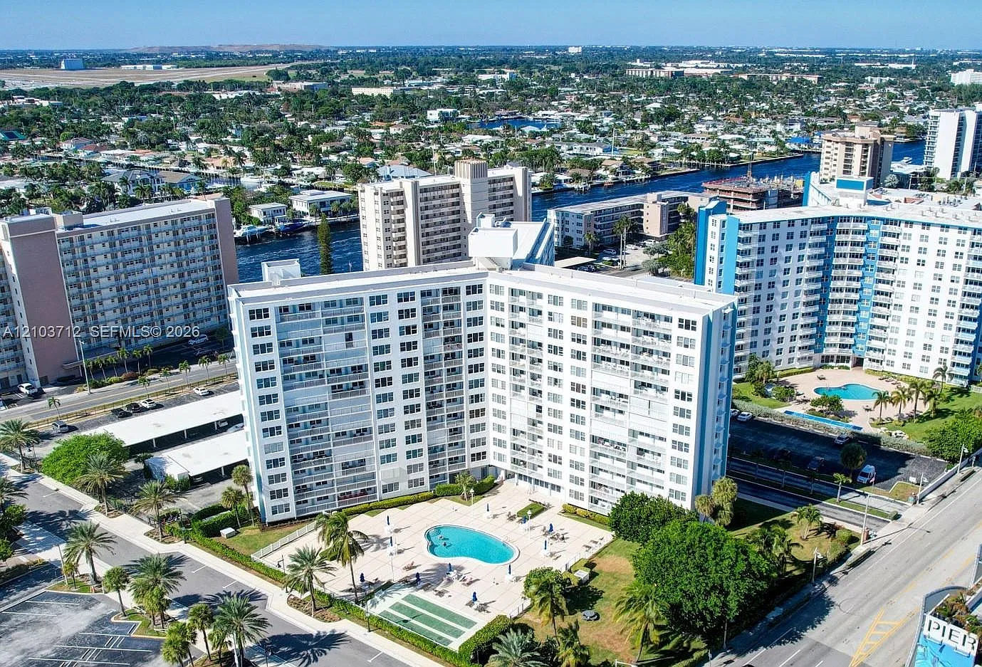 Granada House Condominium — Photo 1