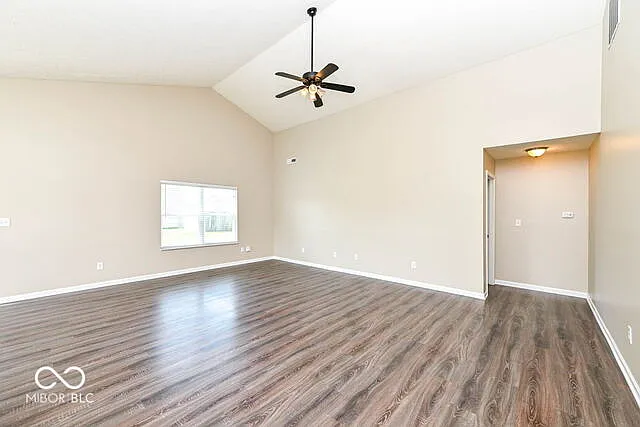 3 bed, 1804 sqft, $2,100 — Photo 4