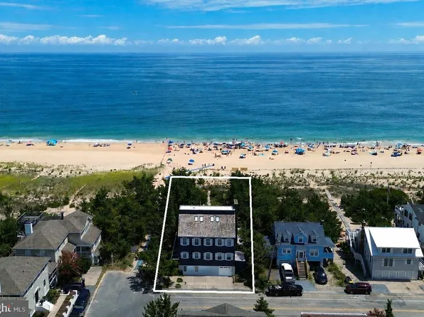 98 5th St, Bethany Beach, DE 19930