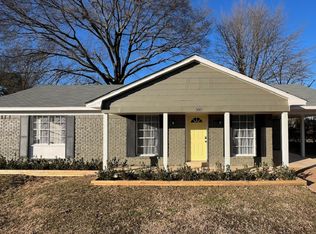 300 Meadowood Ave, Memphis, TN 38109
