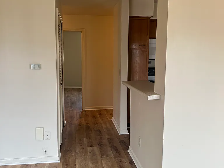 Presidents Village Apartments — Photo 15