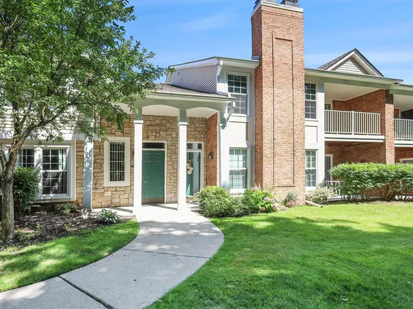 56245 Chesapeake Trl #275, Utica, MI 48316