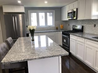 77 Cox St, Hudson, MA 01749