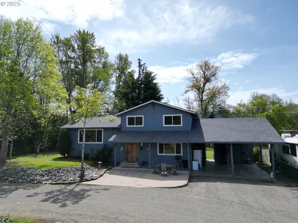 6356 Dole Rd, Myrtle Creek, OR 97457