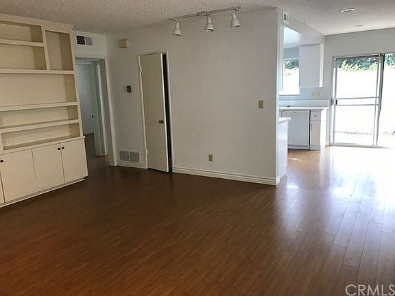 3rd image of 185 N Mountain Trl APT B