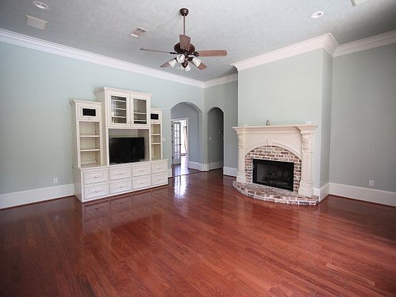 5th image of 5480 Lexington Cir