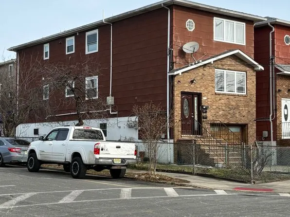 600 Bergen St Floor 2, Harrison, NJ 07029