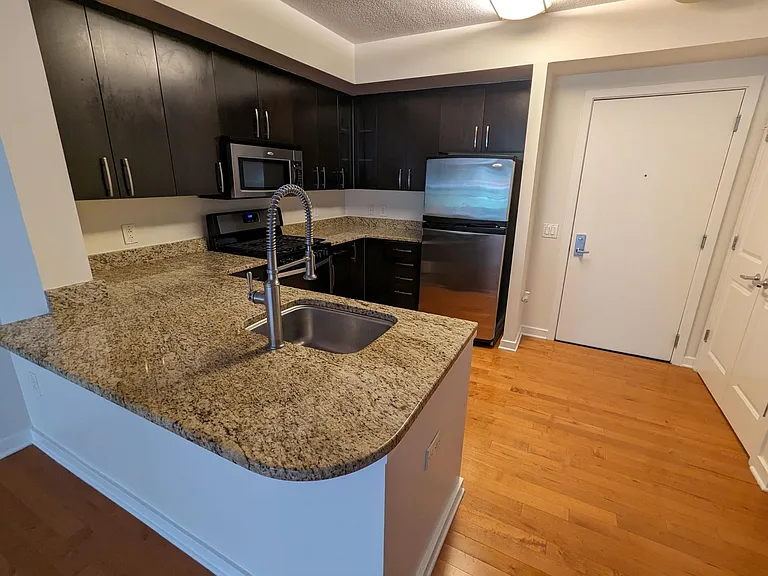 475 K St NW — Photo 6