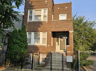 852 N Central Park Ave #2, Chicago, IL 60651