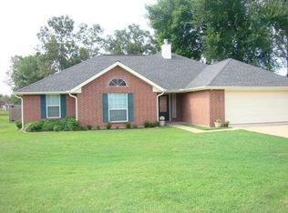 120 Redwood Cir, Lufkin, TX 75904