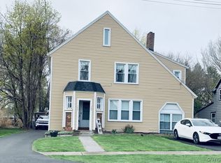 106 Palmer Dr, North Syracuse, NY 13212