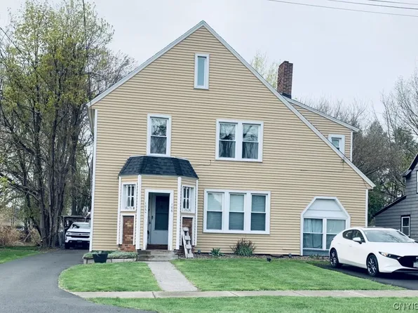 106 Palmer Dr, North Syracuse, NY 13212