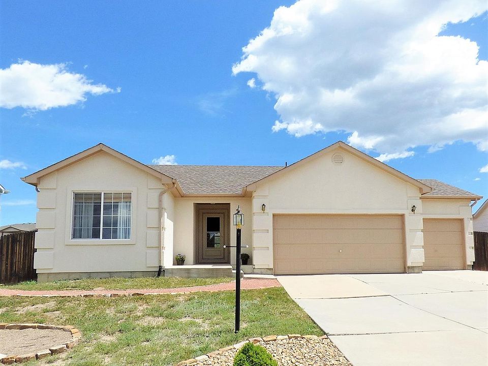 1st image of 10880 Redington Dr