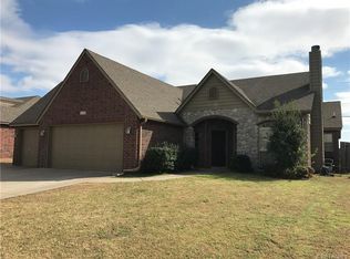 2105 E Princeton St, Broken Arrow, OK 74012