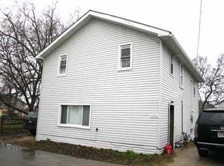 4340 S 2nd St, Luna Pier, MI 48157