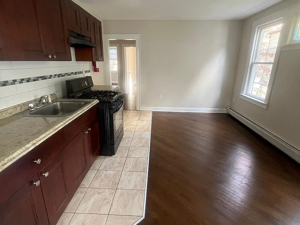 1st image of 44 Poe Ave #4