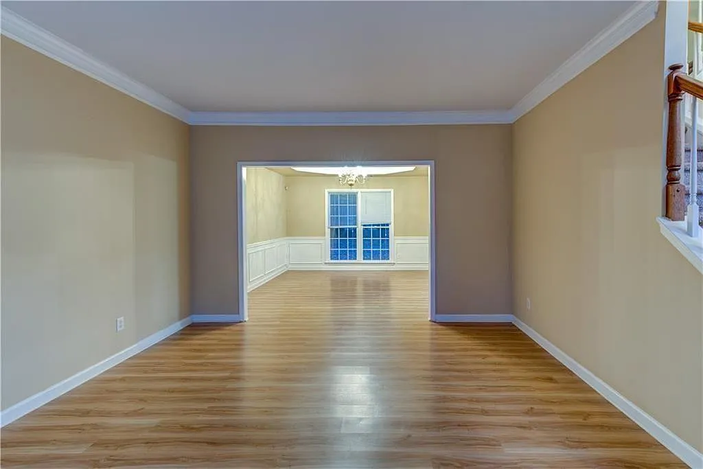 4 bed, 2.5 bath, 3011 sqft, $2,600 — Photo 4