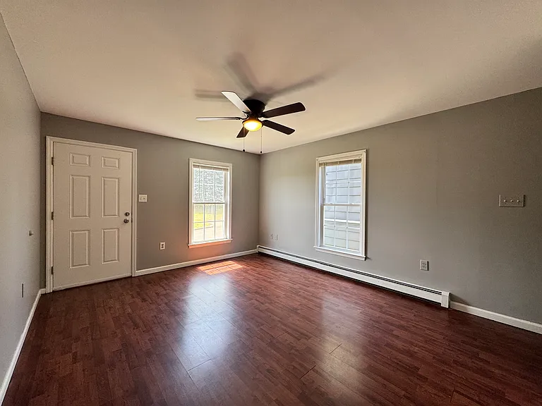 180 Berkshire St #B — Photo 3