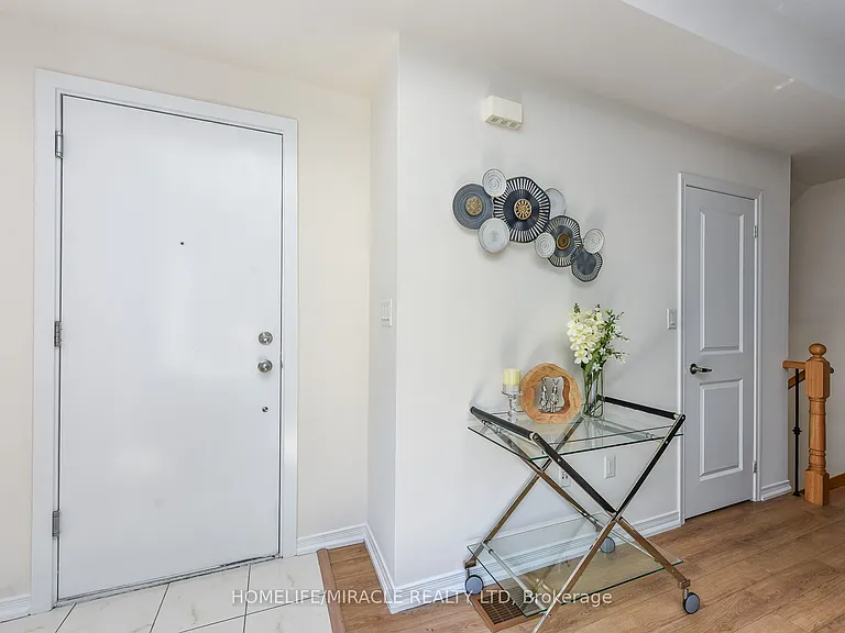 32 Fieldway Rd #122 — Photo 20