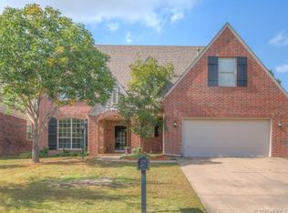 8518 S 70th Ave E, Tulsa, OK 74133