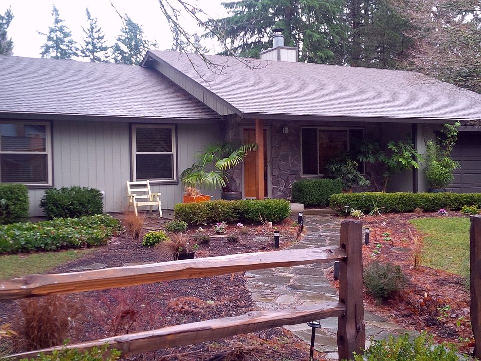 1st image of 1403 SE 105th Ave