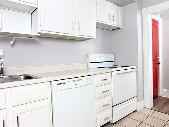 3rd image of 3422 E Douglas Ave APT 4