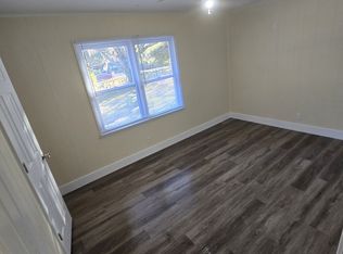 22 Pine Grove Rd, Beaufort, SC 29906