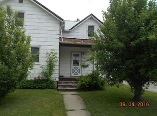 244 West St, Juneau, WI 53039