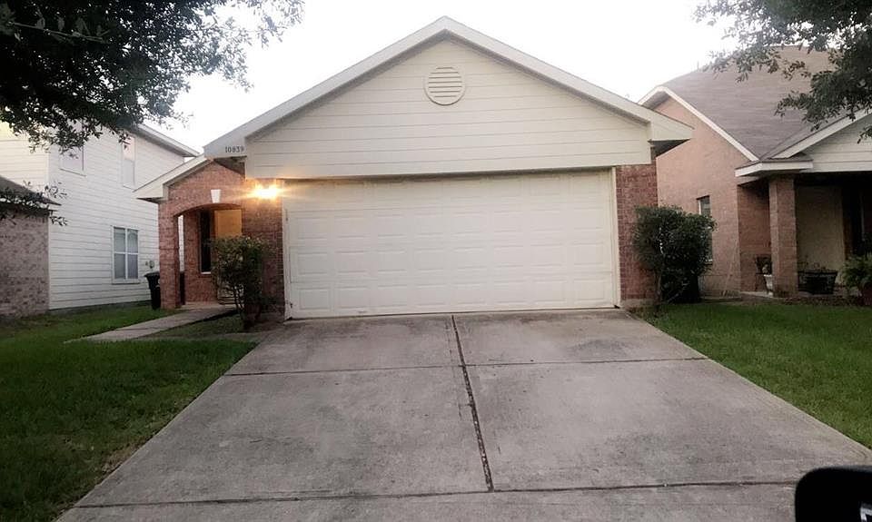 1st image of 10839 Tallow Briar Ln