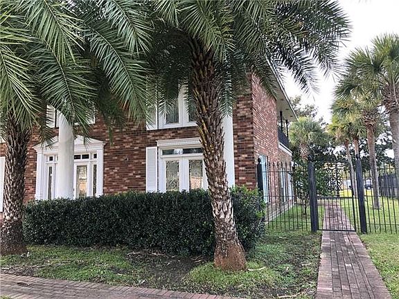 5th image of 3401 Florence Ave
