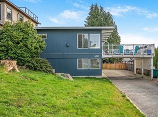 4862 Oxford St, Burnaby, BC V5C 1E8