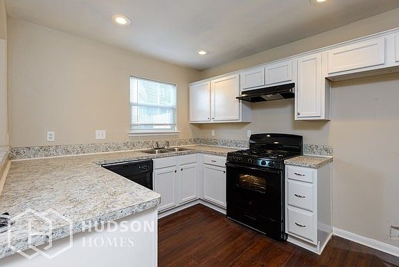 Hudson Homes Management- Kitchen