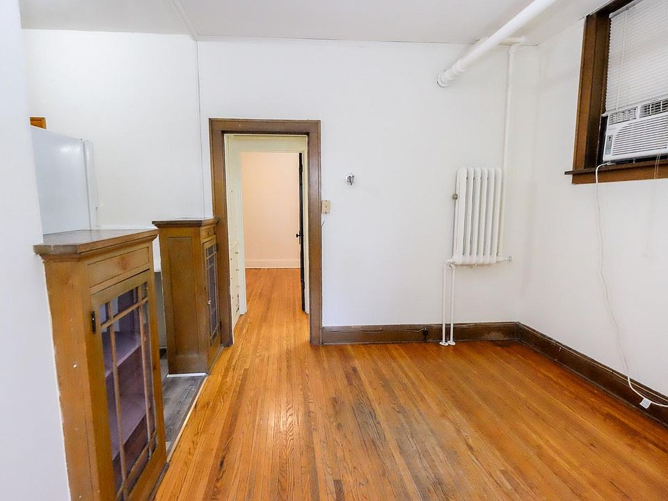 Building Photo 5