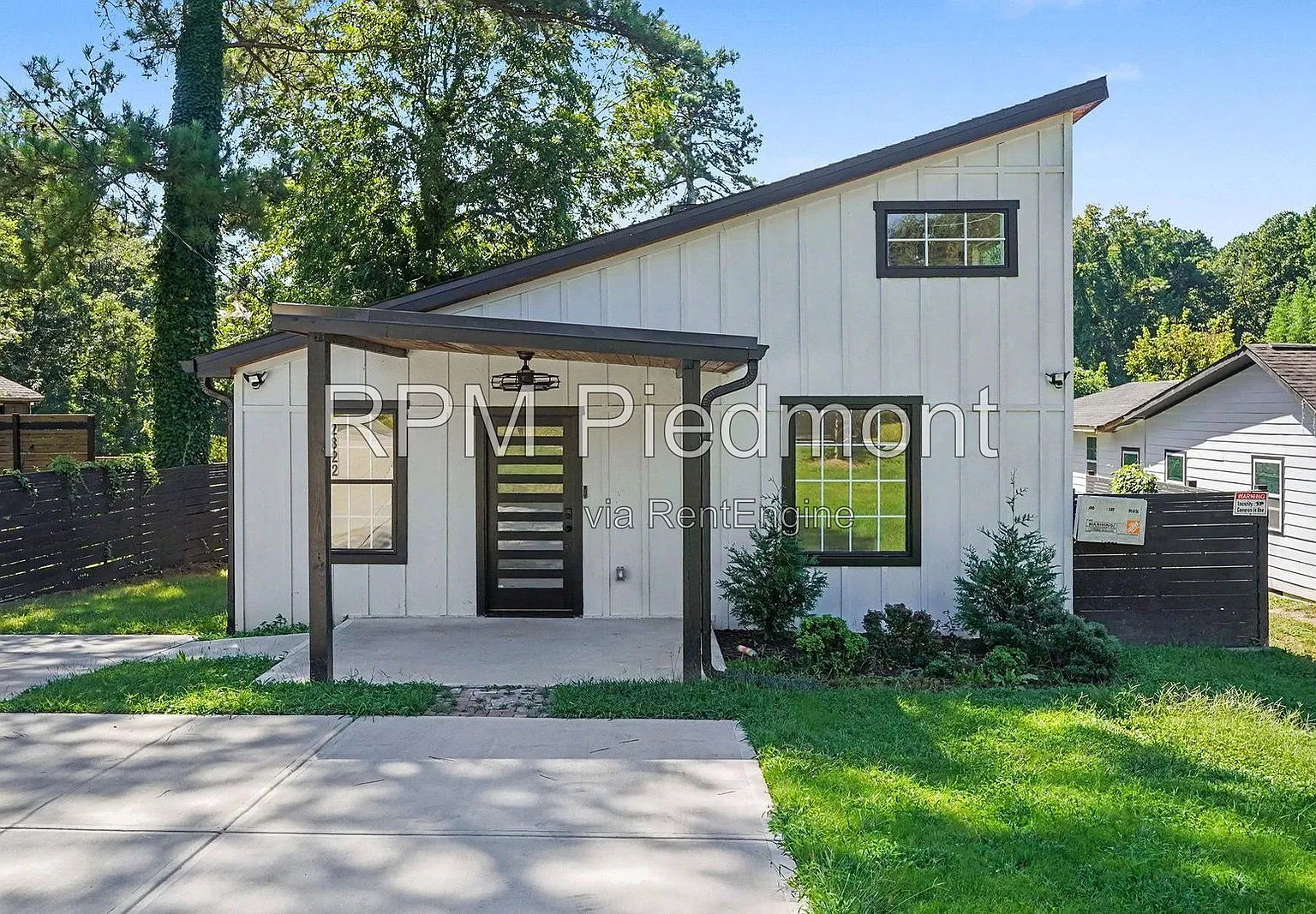4 bed, 3.0 bath, 1870 sqft, $3,000 — Photo 1