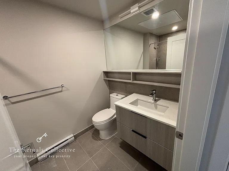 5398 207th St #B2 — Photo 10
