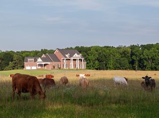 555 Williams Rd, Clarksville, TN 37043