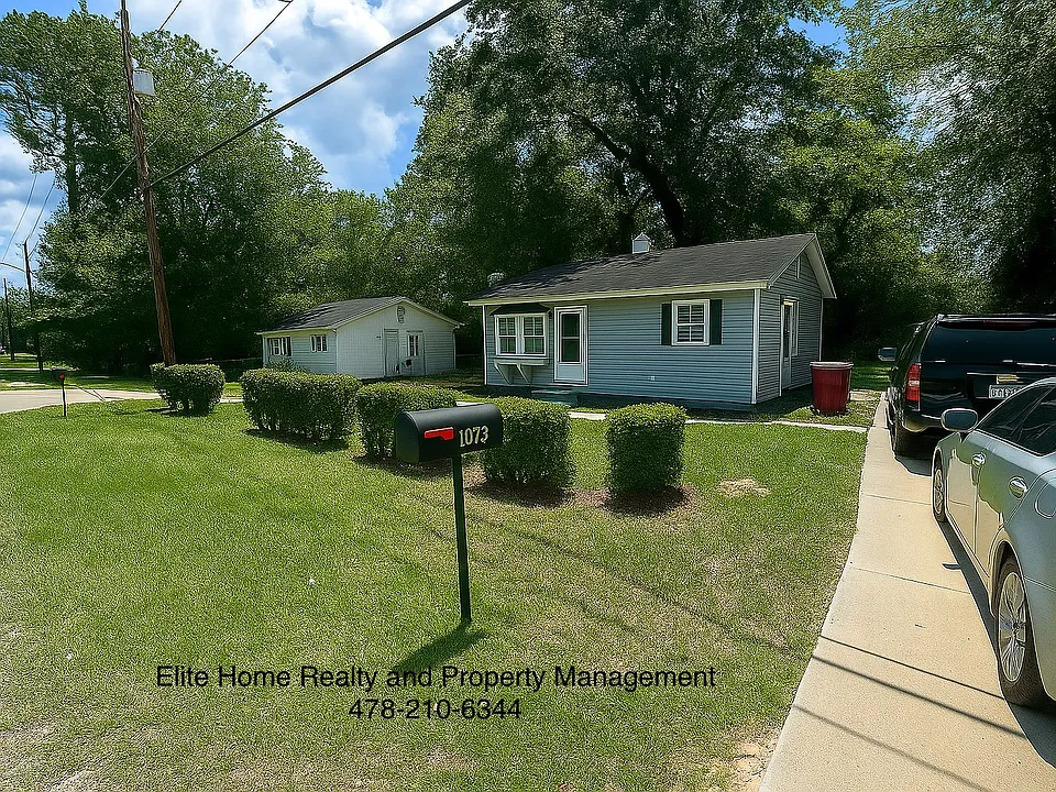 1073 Haywood Rd