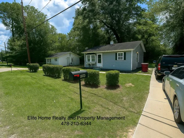 1073 Haywood Rd, Macon, GA 31211