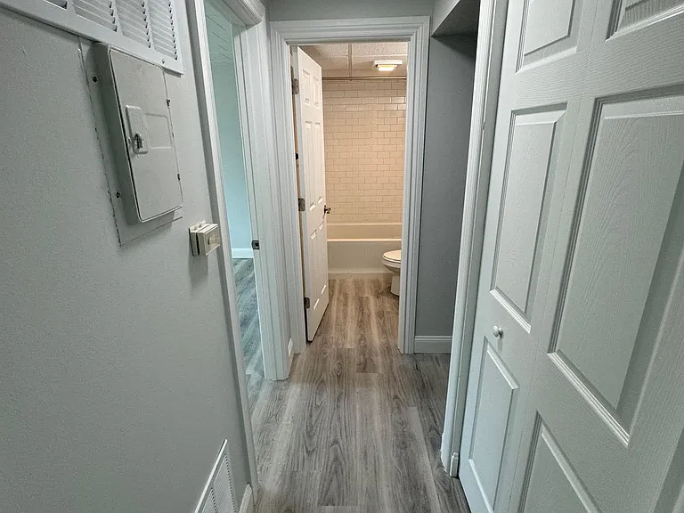 902 Erdner Ave #1 — Photo 8