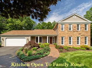 9834 Fosbak Dr, Vienna, VA 22182