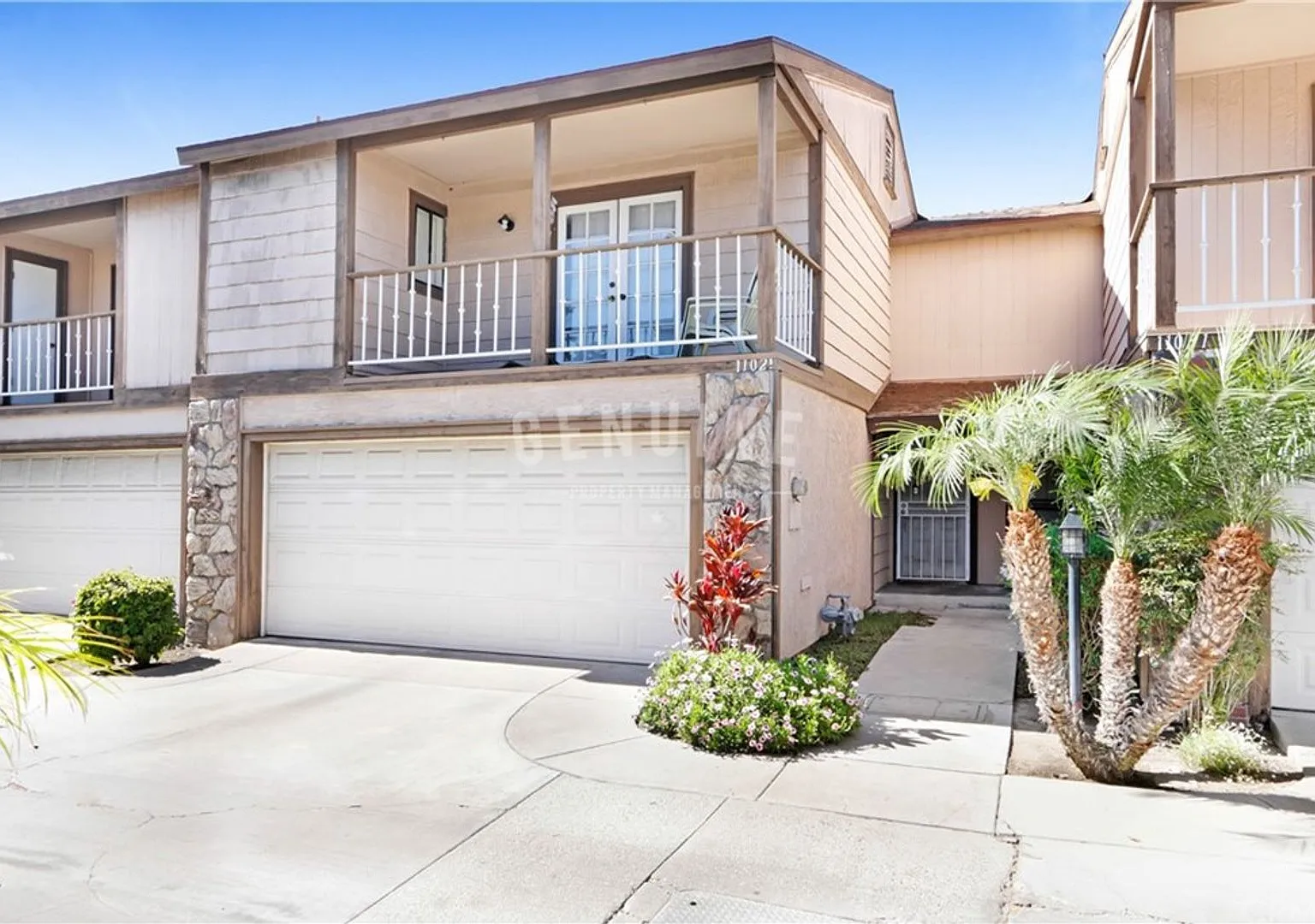 Beautiful Two Bedroom Condo in Garden Grove — Photo 1